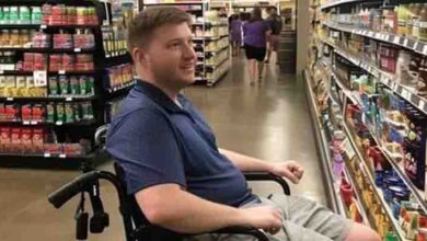 Photo of Man in Walmart Demanded That I Give up My Wheelchair for His Tired Wife – Karma Got Him before I Could