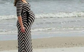 Photo of Pregnant mom takes amazing picture — but look who shows up to the right