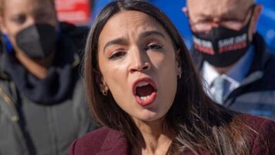 Photo of AOC Gets Toasted by Epic Fact Check